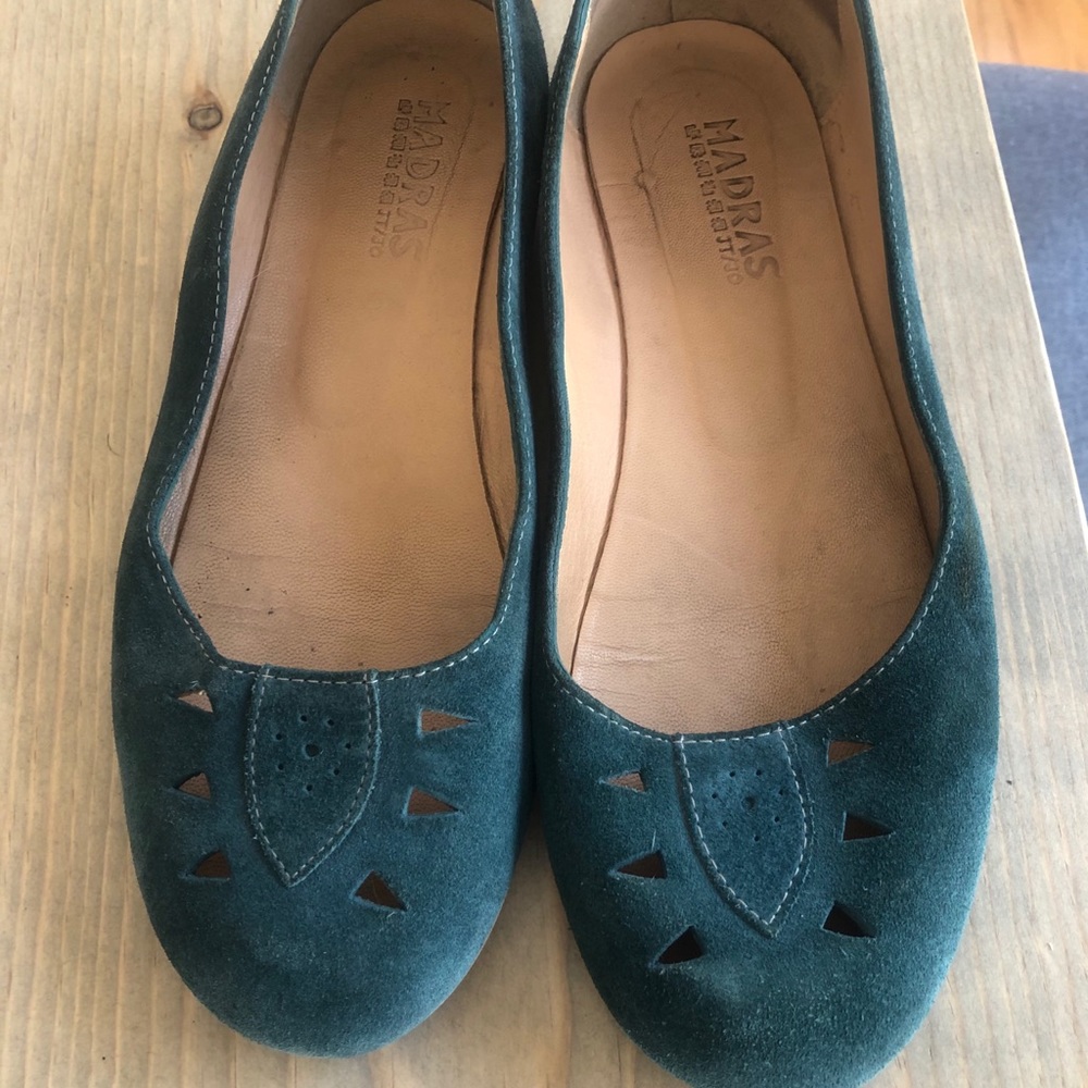 APC Madras suede flats